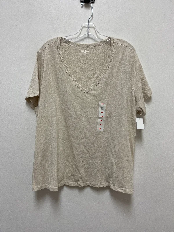 women's T-shirts for travelCream Top Short Sleeve Old Navy, Size 2x