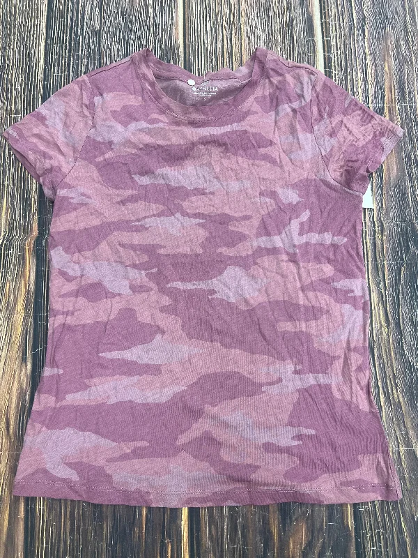 women's T-shirts with sequin embellishmentsCamouflage Print Top Short Sleeve Basic Athleta, Size S