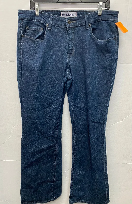 women's denim jeans with stretch fabricJeans Boot Cut By Levis  Size: 16