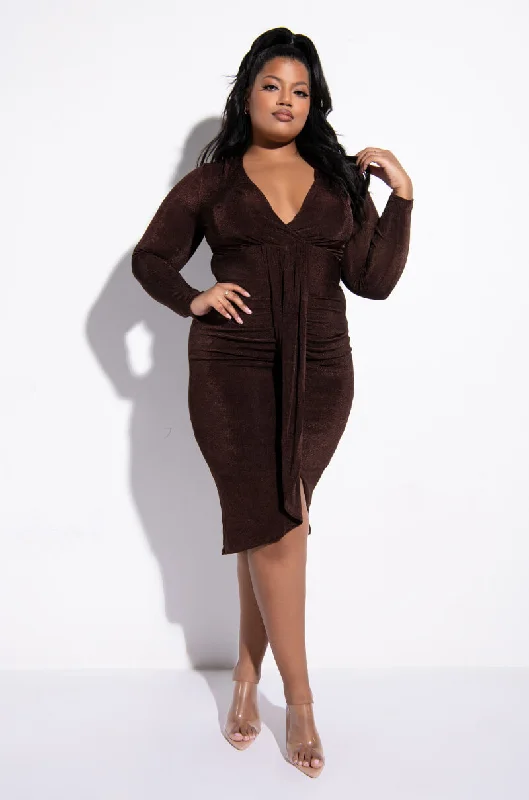 women's cinched-waist dressesPLUS WHAT I NEED LONG SLEEVE MIDI DRESS